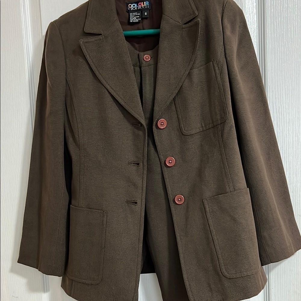 Brown Women's Pant Suit - Picture 8 of 16